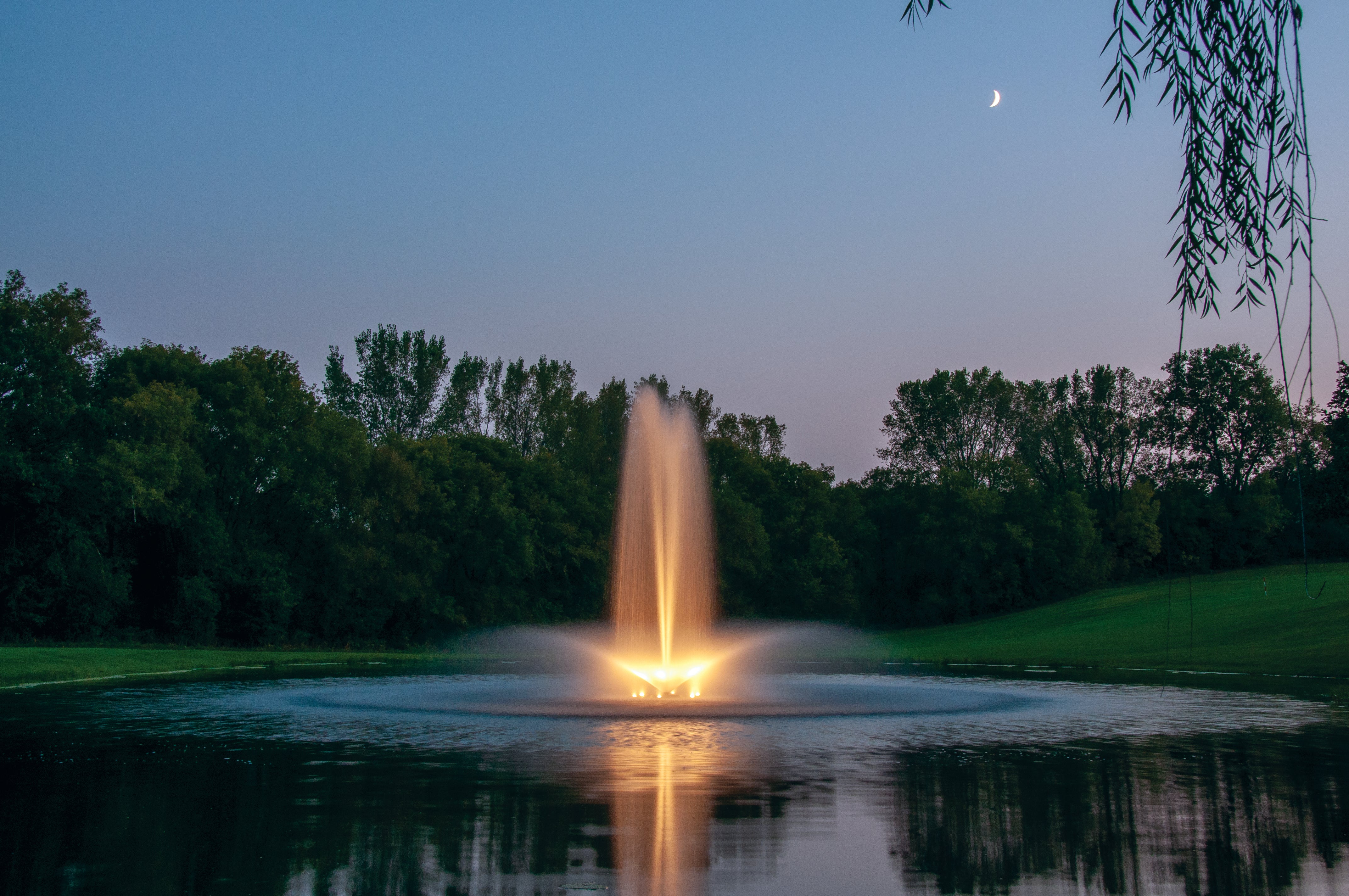 LED Composite Light, 4 Fixtures, 11Watts ea., 120V, Includes color lenses w/red, blue, green & amber, For Non-Kasco Fountains